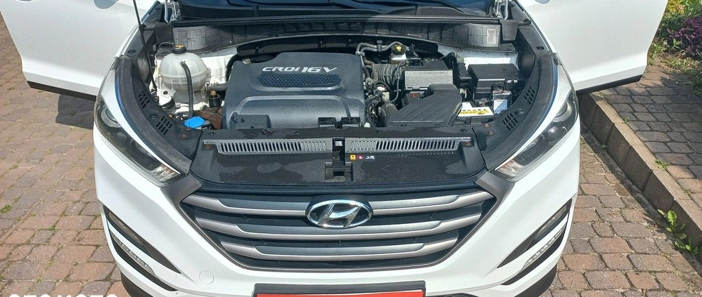 Hyundai Tucson cena 48700 przebieg: 235000, rok produkcji 2016 z Piława Górna małe 781